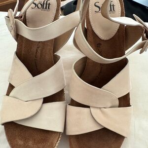 Women's Cream Sandals